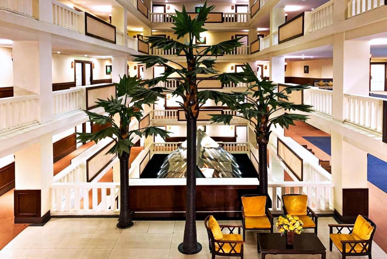 Hotel Royal Peninsula Chiangmai 3*
