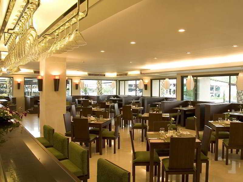 Khách sạn Royal Peninsula Chiangmai 3*