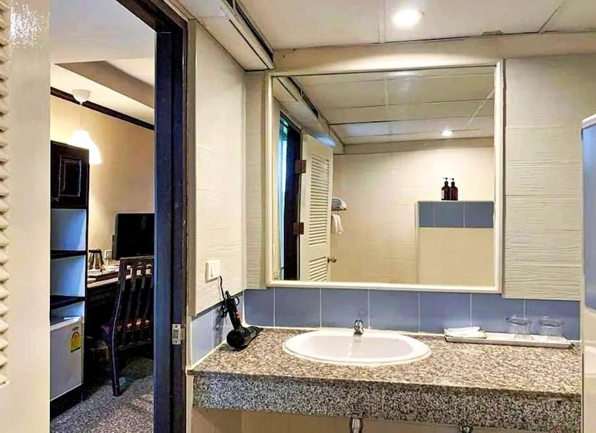 Khách sạn Royal Peninsula Chiangmai 3*