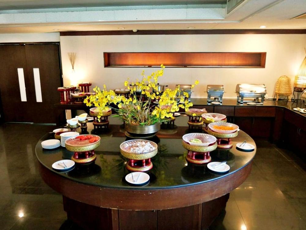 Khách sạn Royal Peninsula Chiangmai 3*