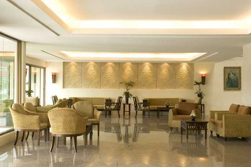 Khách sạn Royal Peninsula Chiangmai 3*